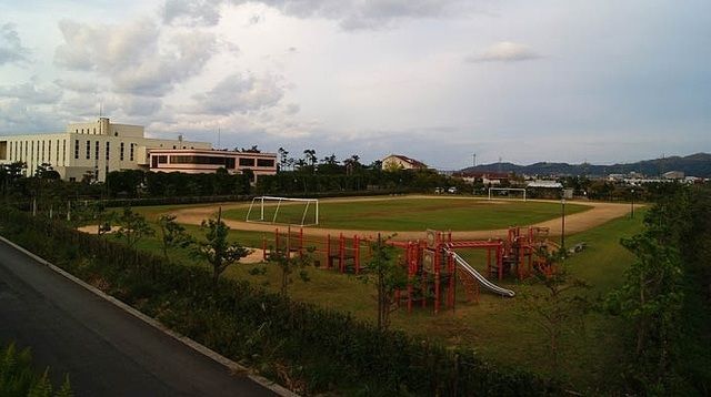 近くの大和公園まで1,100m（徒歩14分）
