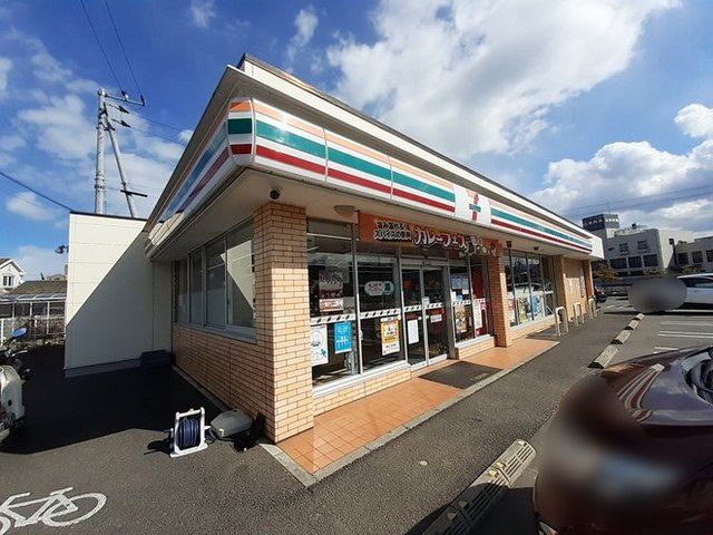 近くのセヴンイレブン志度小坂店さんまで400m（徒歩5分）