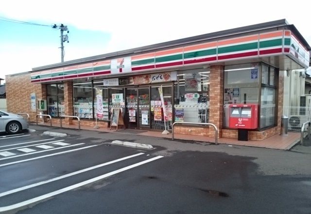 近くのセブンイレブン仙台蒲町店まで160m（徒歩2分）