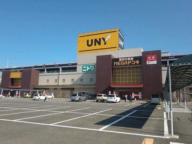 近くのMEGAドンキホーテ美濃加茂店まで1,700m（徒歩22分）