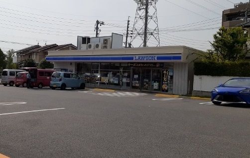 近くのコンビニまで350m（徒歩5分）