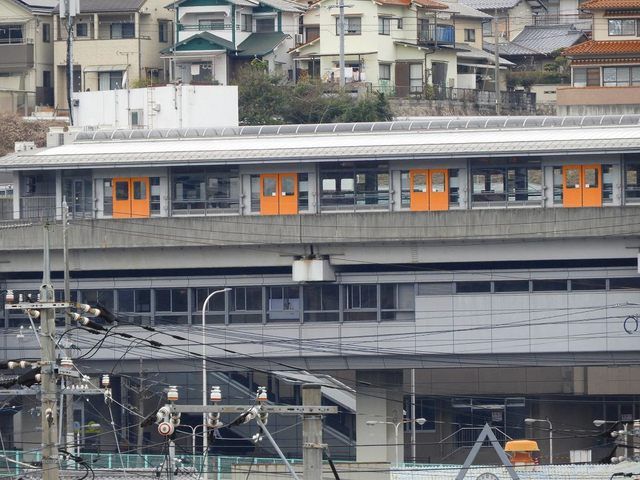 近くのアストラムライン高取駅まで850m（徒歩11分）