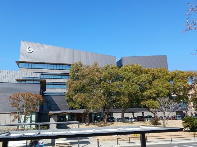 近くの八代市役所まで2,300m（徒歩29分）