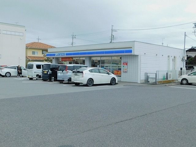 近くのローソン 氏家卯の里店まで550m(徒歩7分)