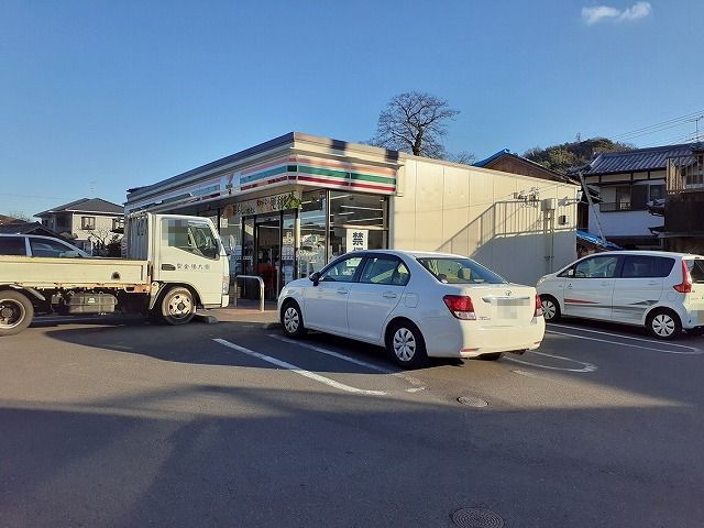 近くのセブンイレブン丸子北店まで290m(徒歩4分)