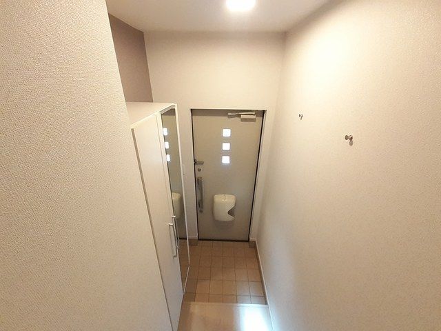 ファミールラキ_内装_0