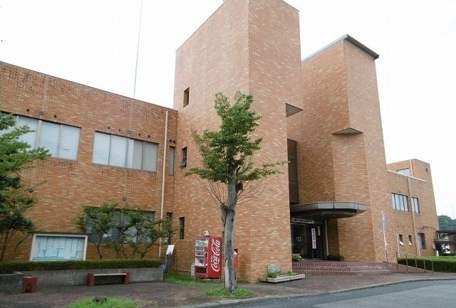 近くの三次市役所三良坂支所まで600m(徒歩8分)