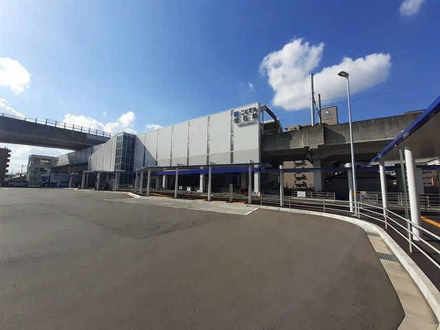 近くの駅まで1,000m（徒歩13分）