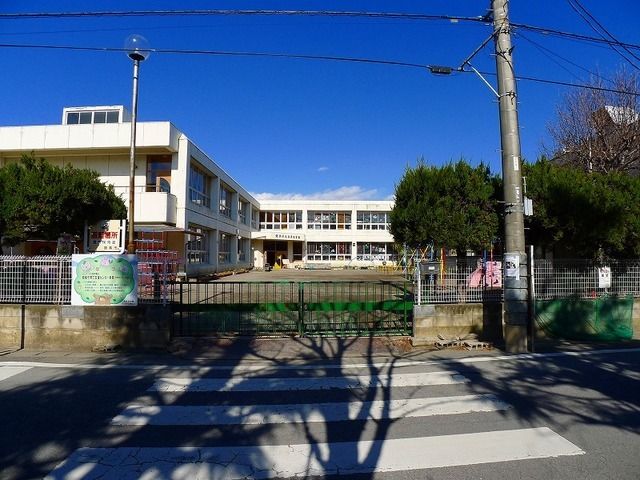 近くの館林市立長良保育園まで800m（徒歩10分）