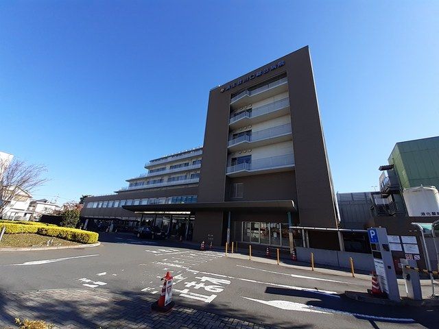 近くの済生会病院まで703m（徒歩9分）