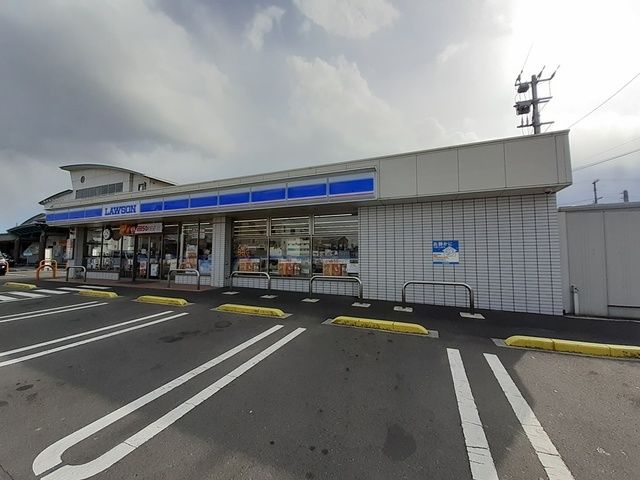 近くのローソン東かがわ三本松店さんまで1,500m（徒歩19分）