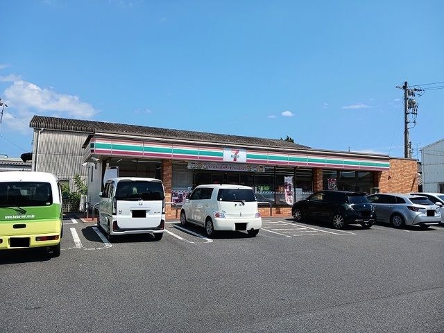 近くのセブンイレブン福山曙町店まで305m(徒歩4分)