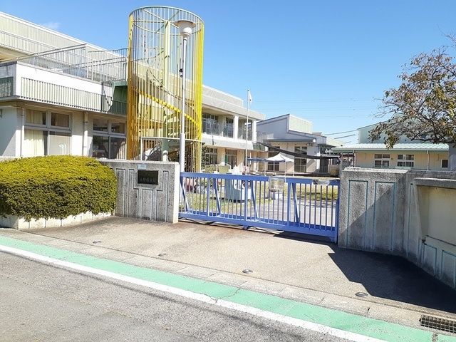 近くの一宮市立　赤見保育園まで550m（徒歩7分）