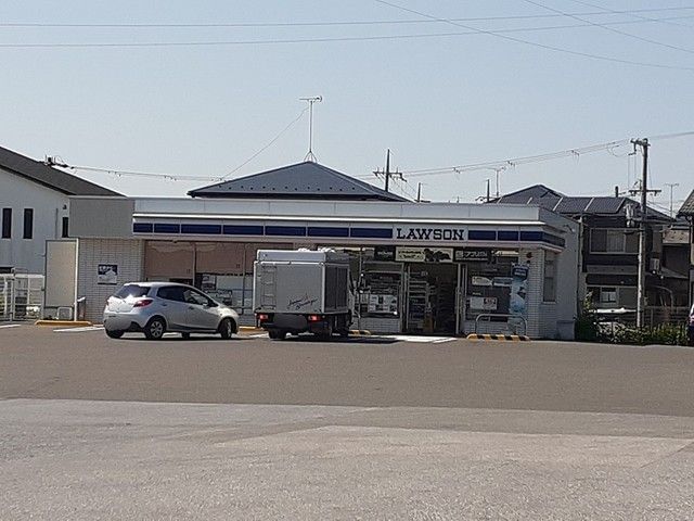 近くのコンビニまで140m（徒歩2分）