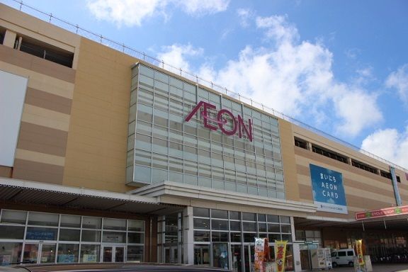 近くのイオン南風原店まで1,000m(徒歩13分)