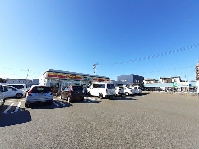 近くのデイリーヤマザキ新潟鳥屋野店まで476m（徒歩6分）