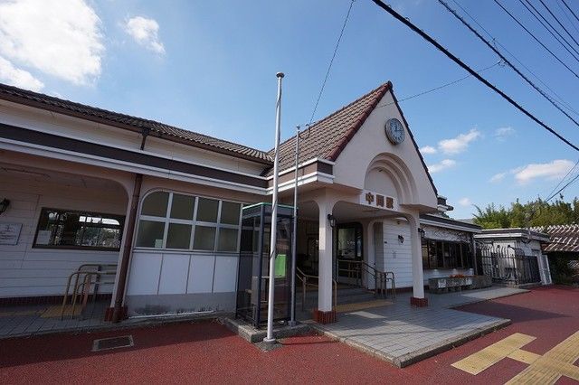 近くのJR中間駅まで450m（徒歩6分）