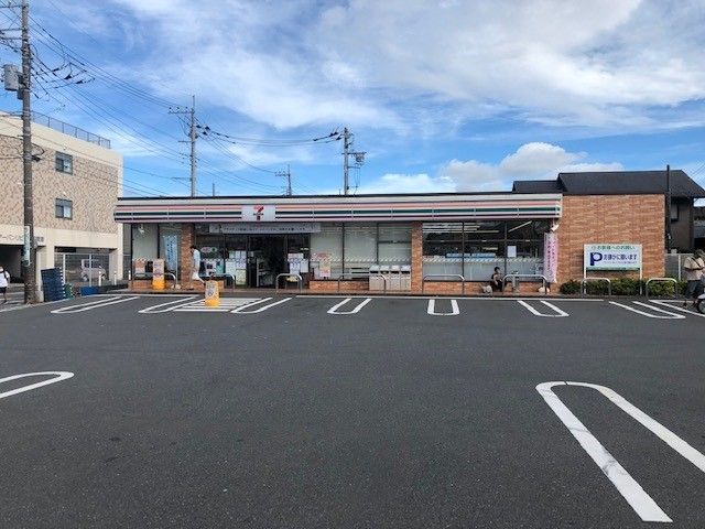 近くのセブンイレブン相模原田名堀之内まで1,000m（徒歩13分）