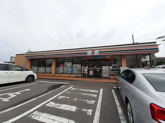 近くのセブンイレブン　大分明野北店まで700m（徒歩9分）