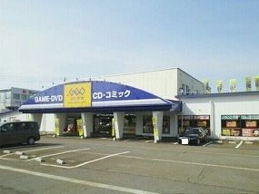 近くのレンタルビデオまで750m（徒歩10分）