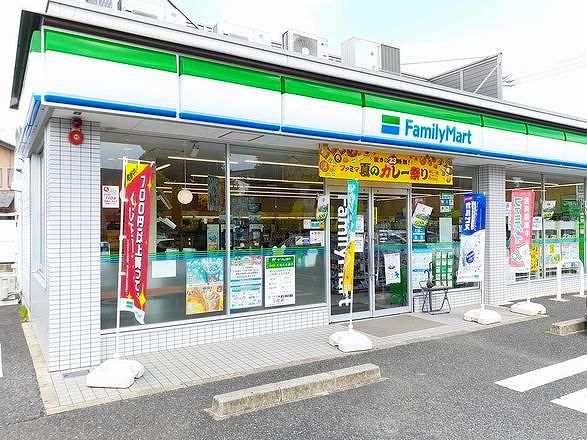 近くのコンビニまで350m（徒歩5分）