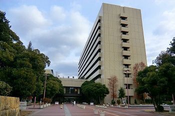 近くの姫路市役所まで350m（徒歩5分）