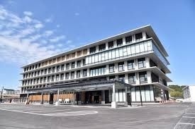 近くの役所まで6,000m（徒歩75分）