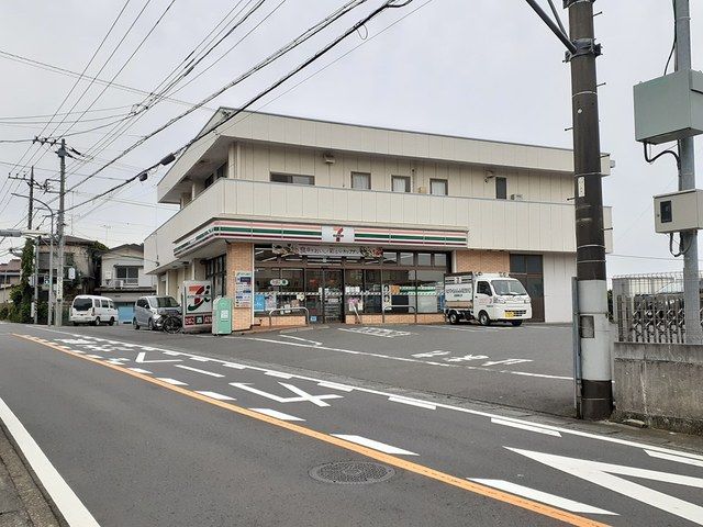 近くのセブンイレブンまで320m(徒歩4分)