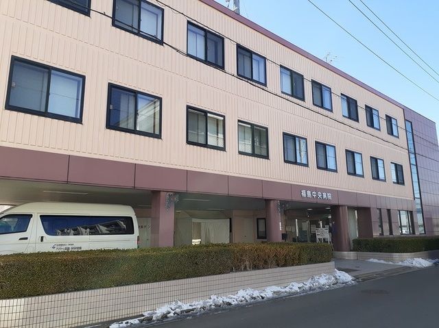 近くの病院まで1,000m（徒歩13分）