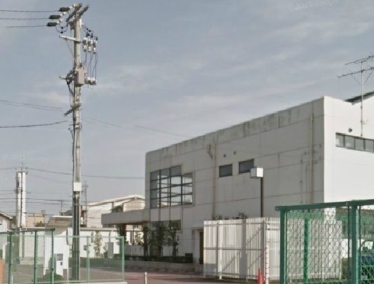 近くの富田図書館まで400m（徒歩5分）