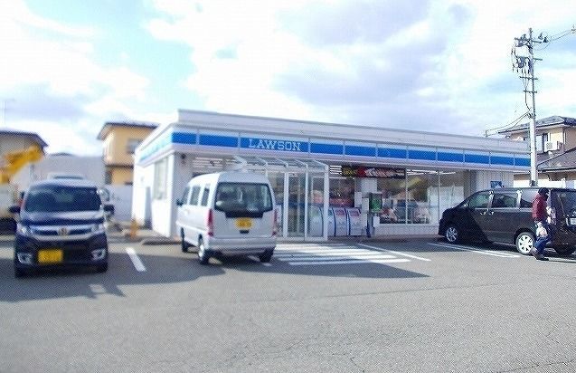 近くのローソン　秋田自衛隊通店まで140m（徒歩2分）