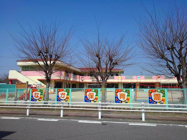 近くの幼稚園・保育園まで400m（徒歩5分）