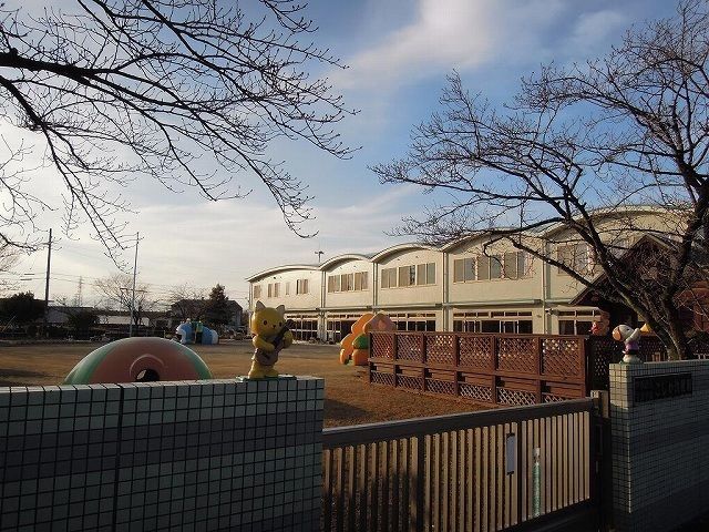 近くの幼稚園・保育園まで1,300m（徒歩17分）