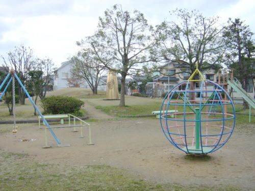 近くの森田公園まで1,300m(徒歩17分)