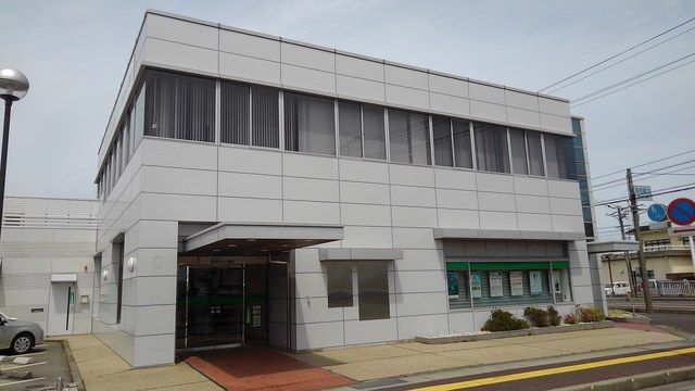 近くの関西みらい銀行 甲西支店まで140m(徒歩2分)