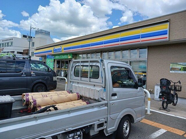 近くのミニストップ川西見野２丁目店まで1,096m（徒歩14分）