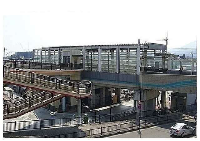 近くのＪＲ相模線上溝駅まで500m（徒歩7分）