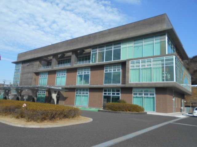 近くの印南町役場様まで9,400m(徒歩118分)