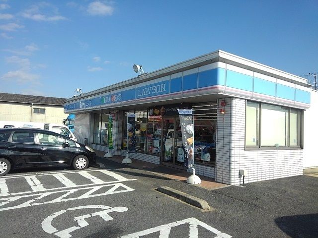 近くのローソンまで950m（徒歩12分）