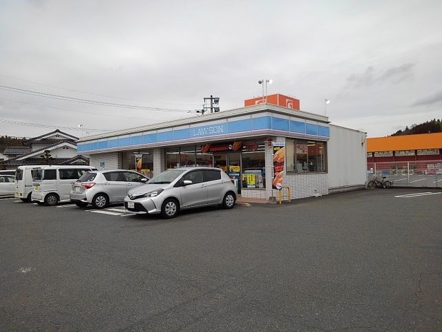 近くのローソン日田インター店まで500m（徒歩7分）