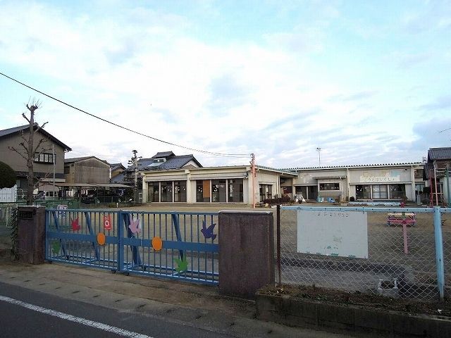 近くの岐阜市立合渡保育園まで1,100m（徒歩14分）