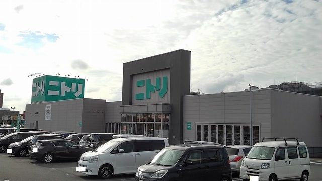 近くのニトリ千葉ニュータウン店まで1,700m（徒歩22分）