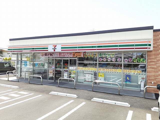 近くのセブンイレブン一宮奥町下口西店まで370m（徒歩5分）