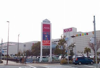 近くのリバーシティ姫路まで3,200m（徒歩40分）