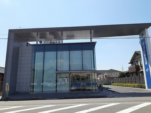 近くの銀行まで450m（徒歩6分）