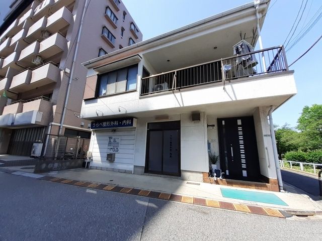 近くのうらべ整形外科・内科まで200m（徒歩3分）