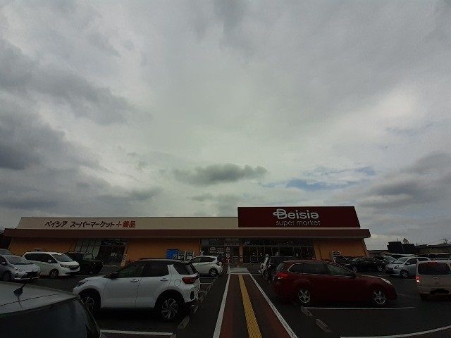 近くのスーパーまで500m（徒歩7分）