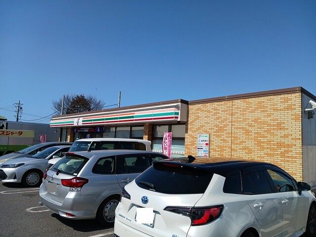 近くのセブンイレブン八日市IC店様まで430m(徒歩6分)