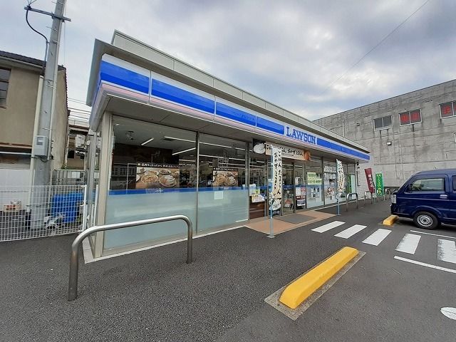 近くのローソン　佐伯内町店まで600m（徒歩8分）