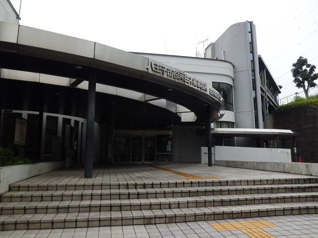 近くの由木事務所まで200m(徒歩3分)